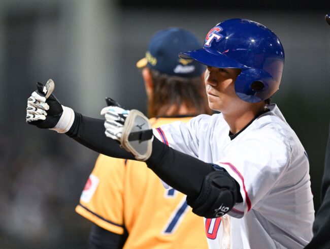 ﾍﾞｰｽﾎﾞｰﾙWBC2023オフィシャルボール(公式試合球)キューブ入り